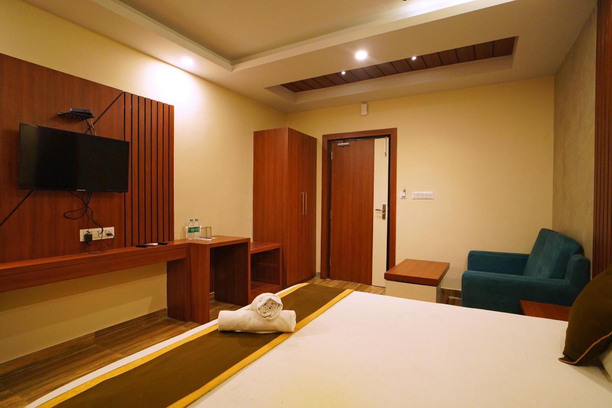 Royal Sea View !! Beach Front With Free Wifi !! Digha  Exterior photo